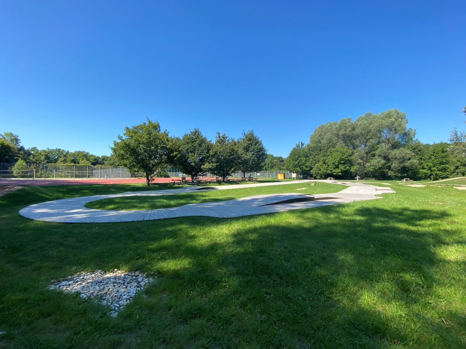 Rollstuhl- und Fahrradpark in Wien-Favoriten