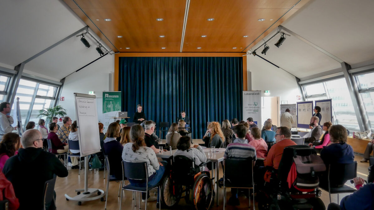 Manuela Lanzinger bei ihren Eröffnungsworten